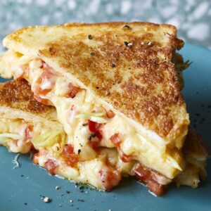 EGG SANDWICH